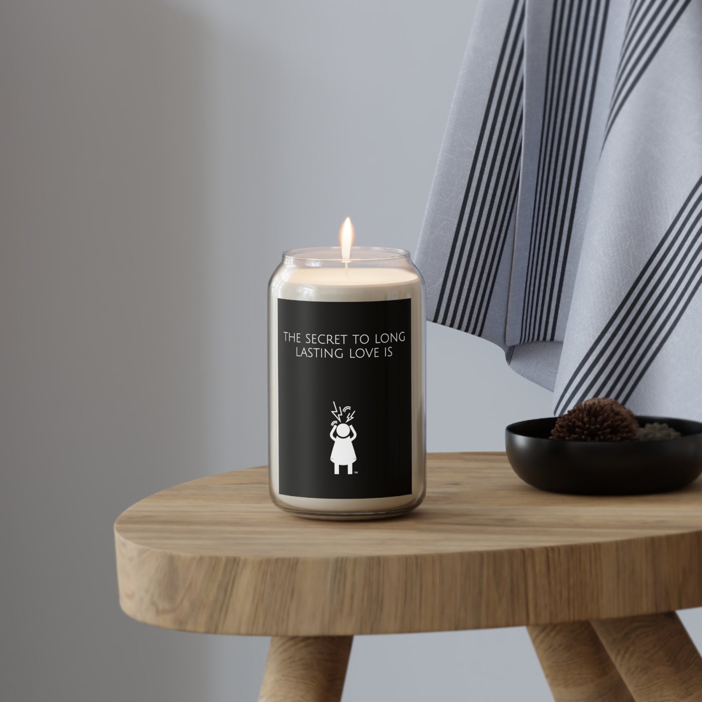 Long Lasting Love Screaming Woman Scented Candle, 13.75oz